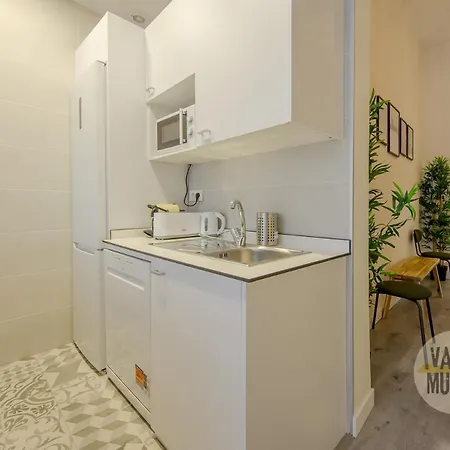 Central&Modern Apt 4Hab Para 9P En La Latina Madrid Buitenkant foto